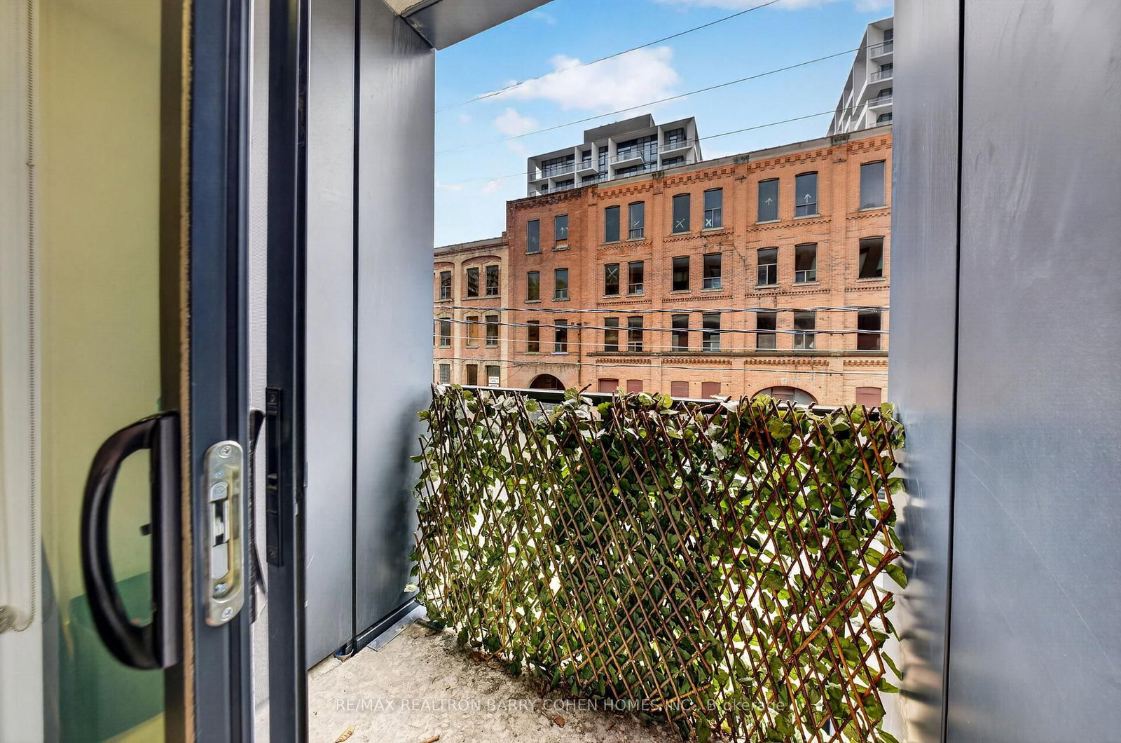 90 Niagara Street, Unit 107 - Photo 29