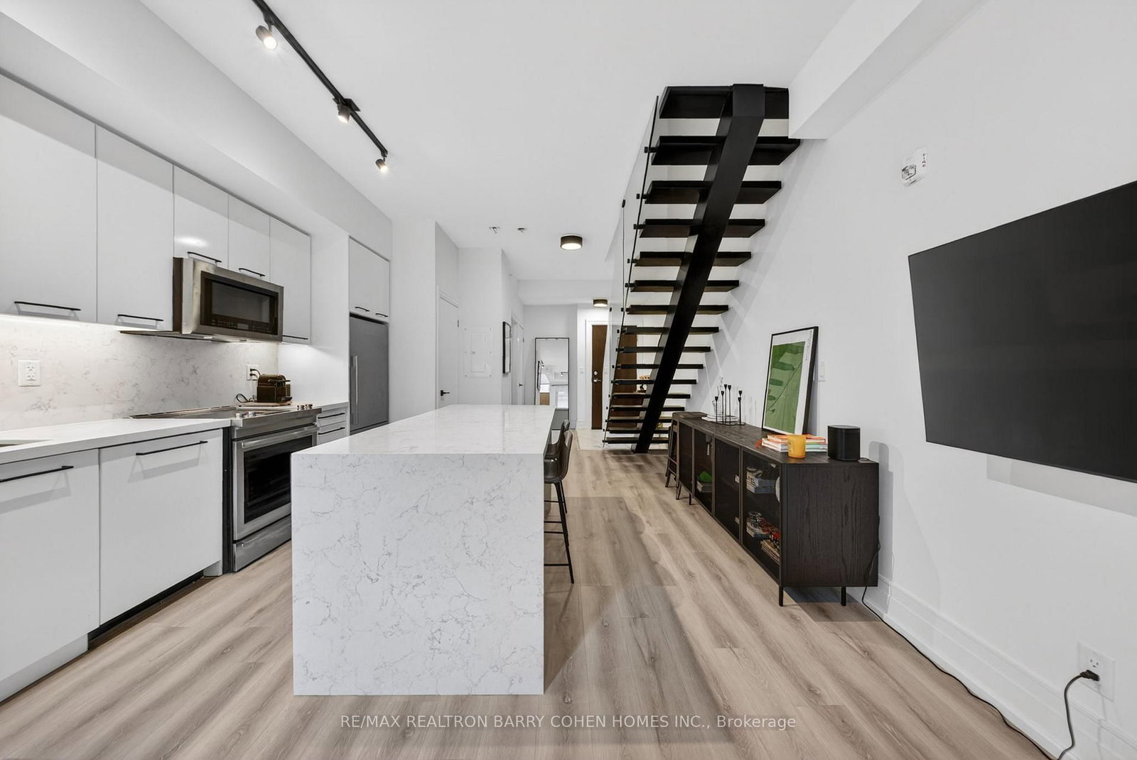 90 Niagara Street, Unit 107 - Photo 4