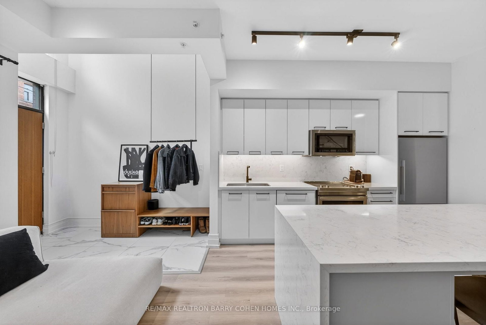 90 Niagara Street, Unit 107 - Photo 5