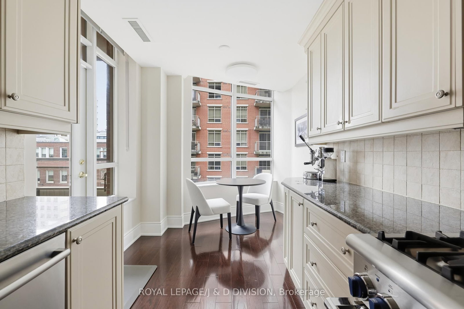 55 Delisle Avenue, Unit 401 - Photo 14