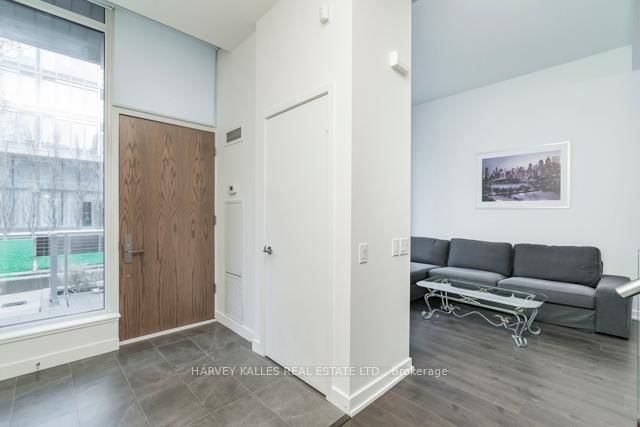 TH12 - 121 McMahon Drive
