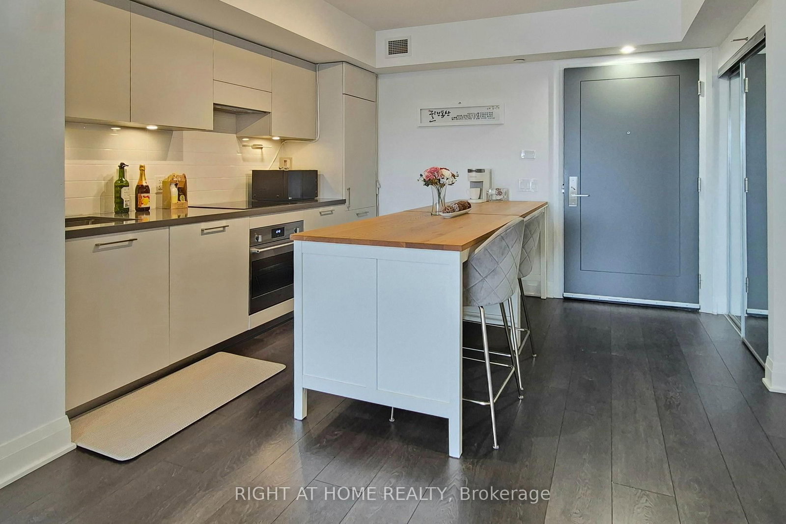 33 Frederick Todd Way W, Unit 319 - Photo 5