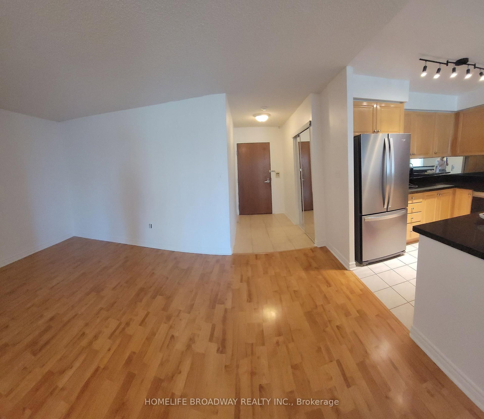 23 Lorraine Drive E, Unit 1615 - Photo 10