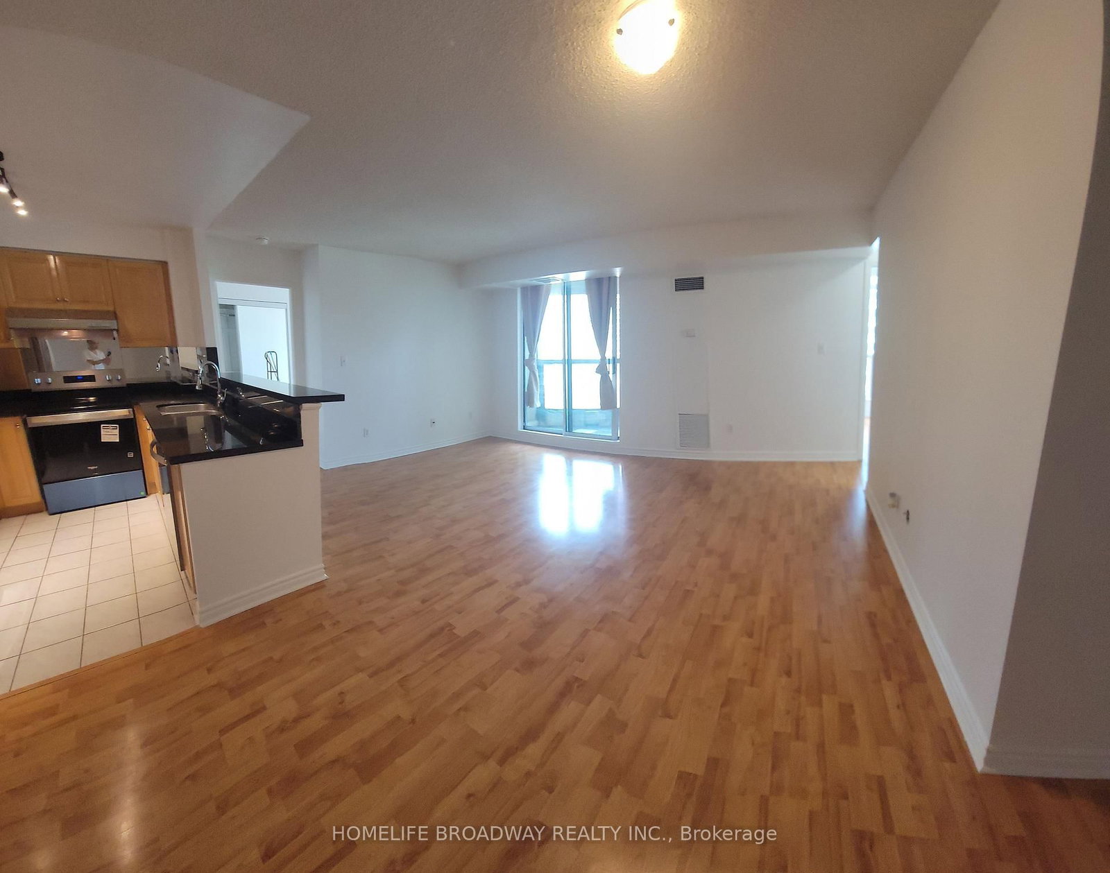 23 Lorraine Drive E, Unit 1615 - Photo 12