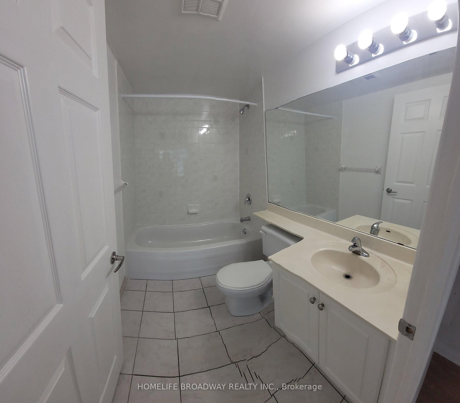 23 Lorraine Drive E, Unit 1615 - Photo 7