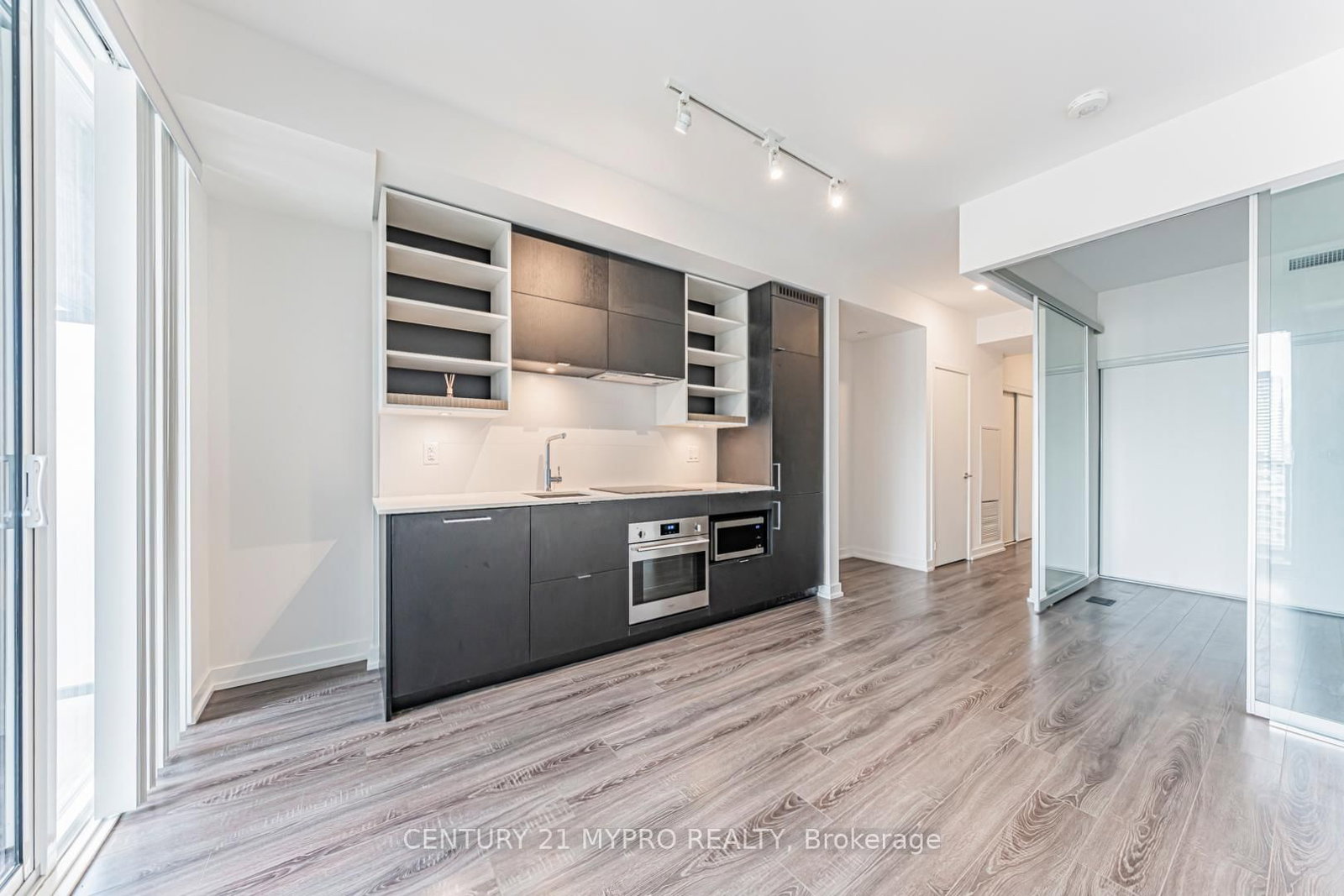 20 Edward Street, Unit 2320 - Photo 32