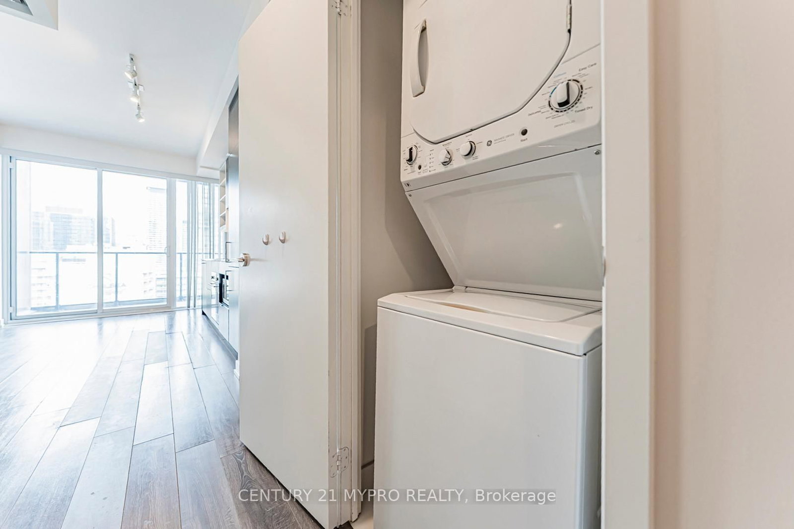 20 Edward Street, Unit 2320 - Photo 40