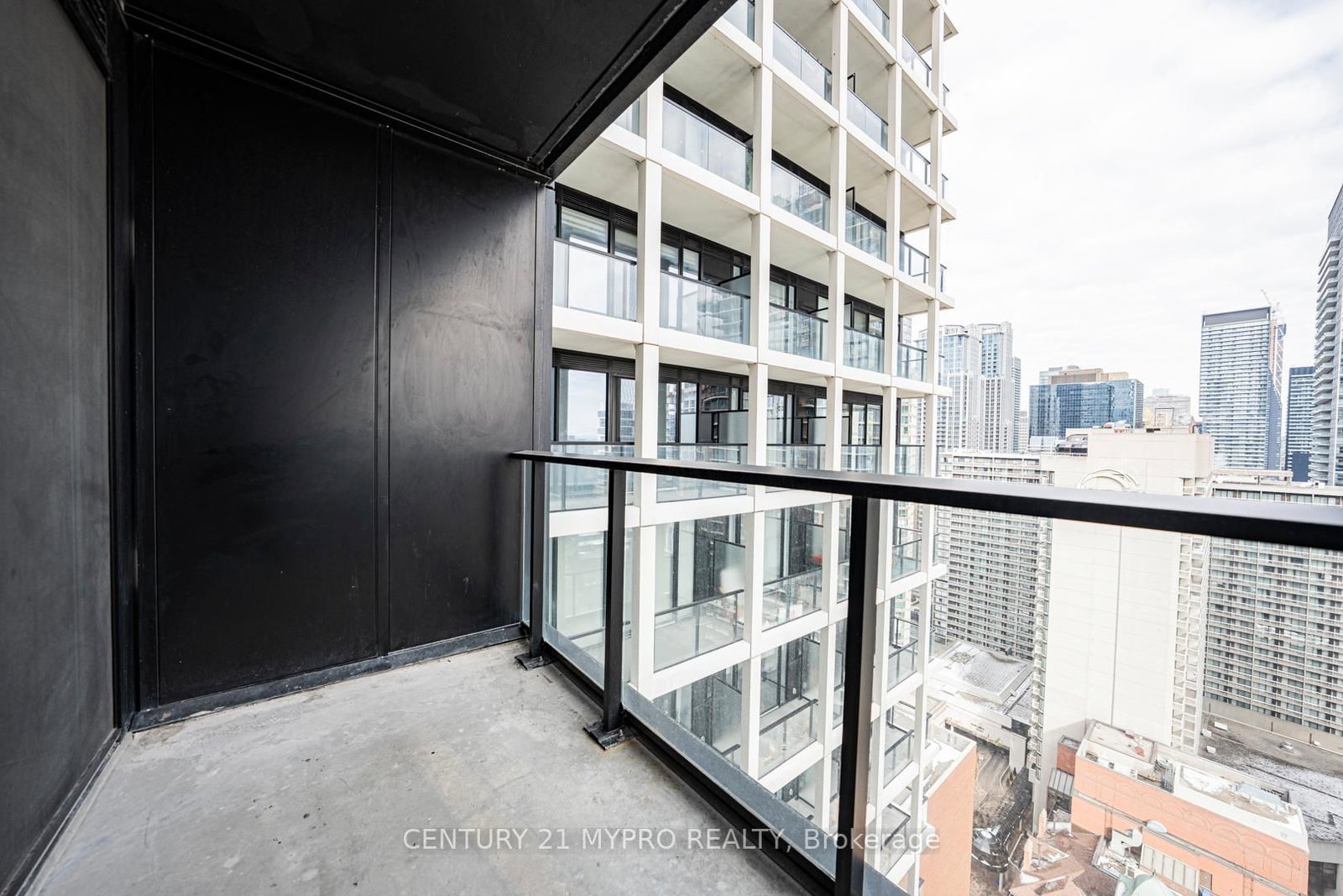 20 Edward Street, Unit 2320 - Photo 5
