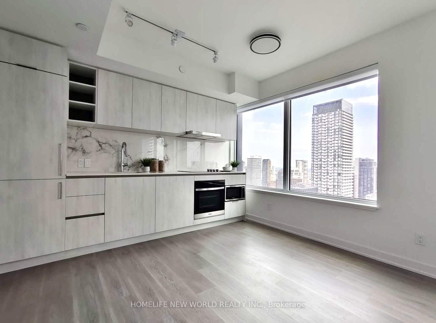 8 Wellesley Street W, Unit 3915 - Photo 3