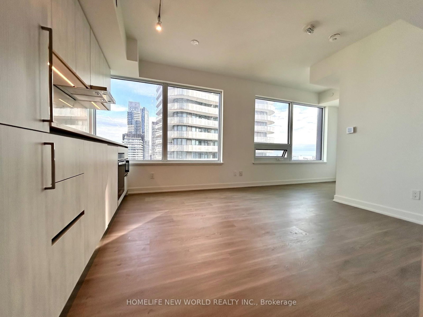 8 Wellesley Street W, Unit 3915 - Photo 5