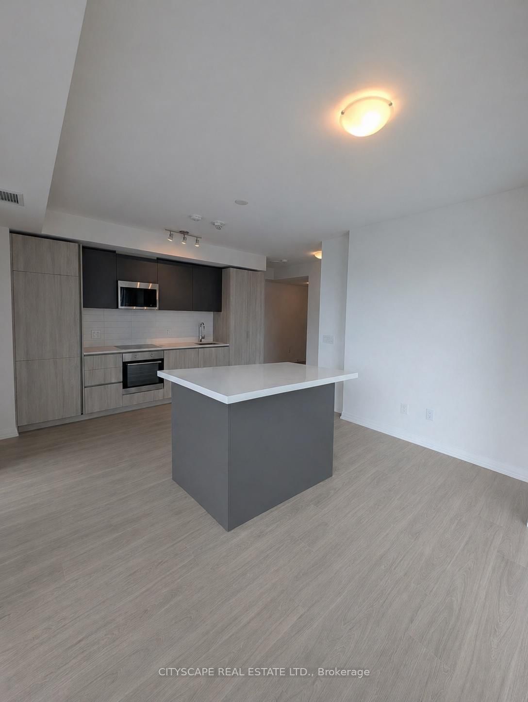 28 Widmer Street, Unit LPH - 25 - Photo 2