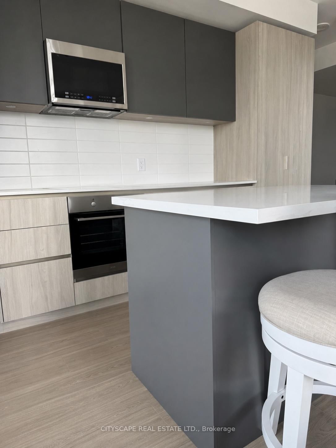 28 Widmer Street, Unit LPH - 25 - Photo 4