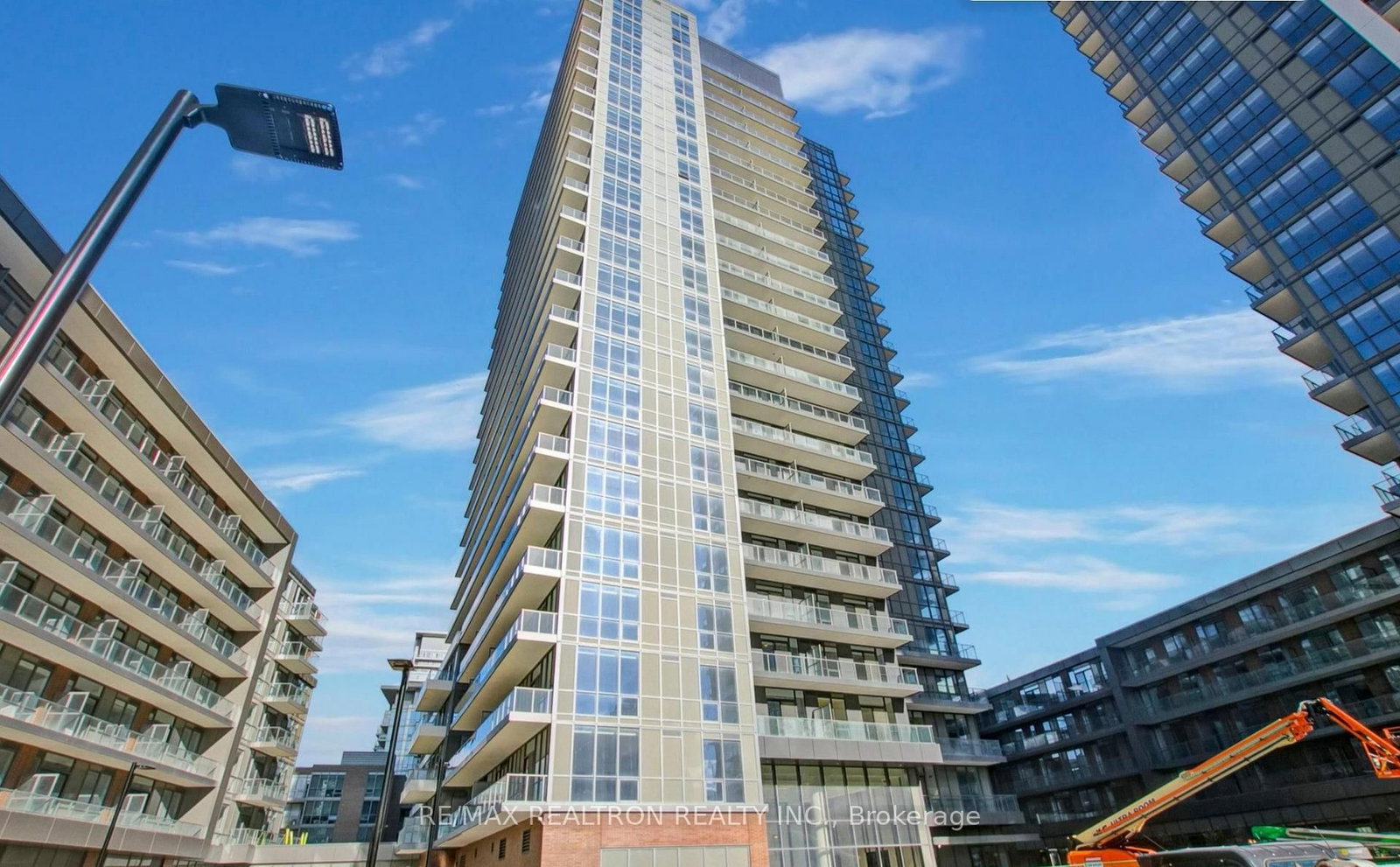 38 Forest Manor Road, Unit 312