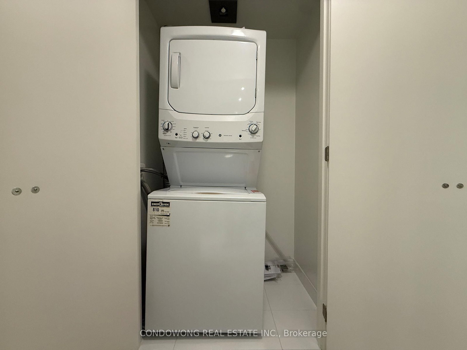 11 Yorkville Avenue, Unit 1107 - Photo 11