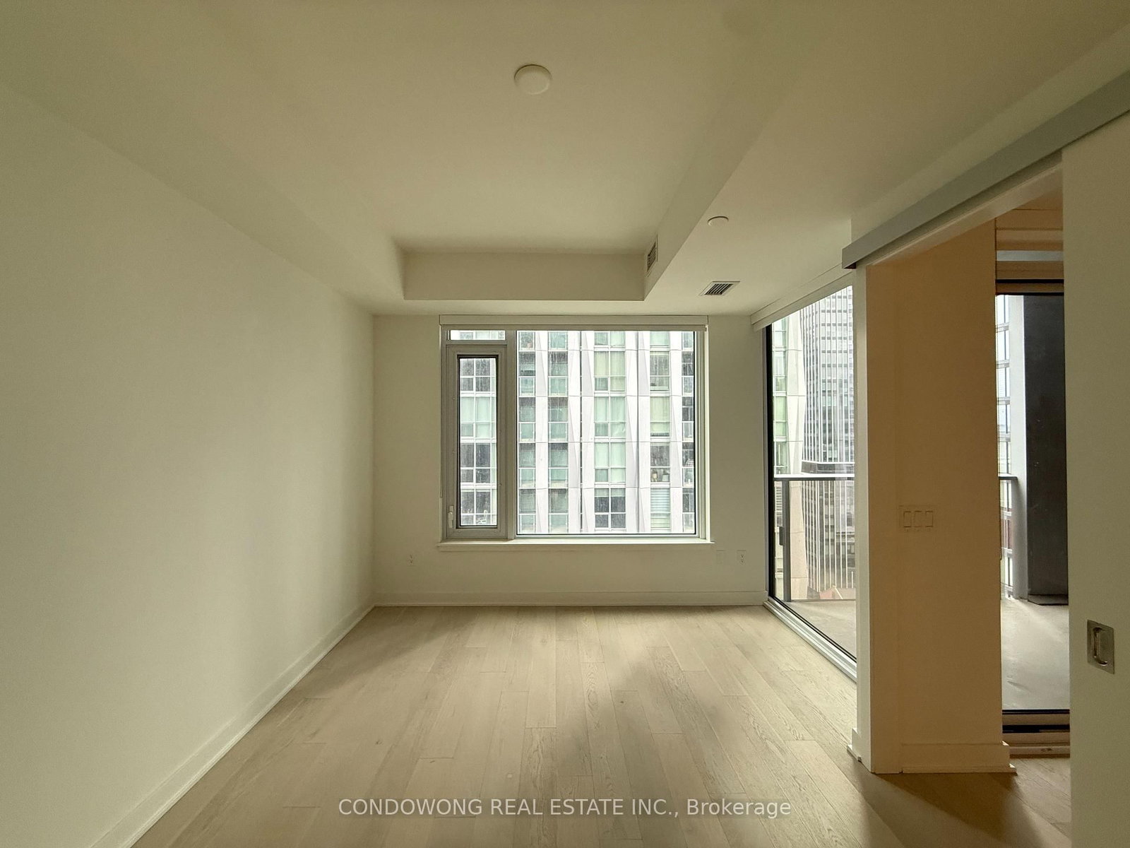 11 Yorkville Avenue, Unit 1107 - Photo 4