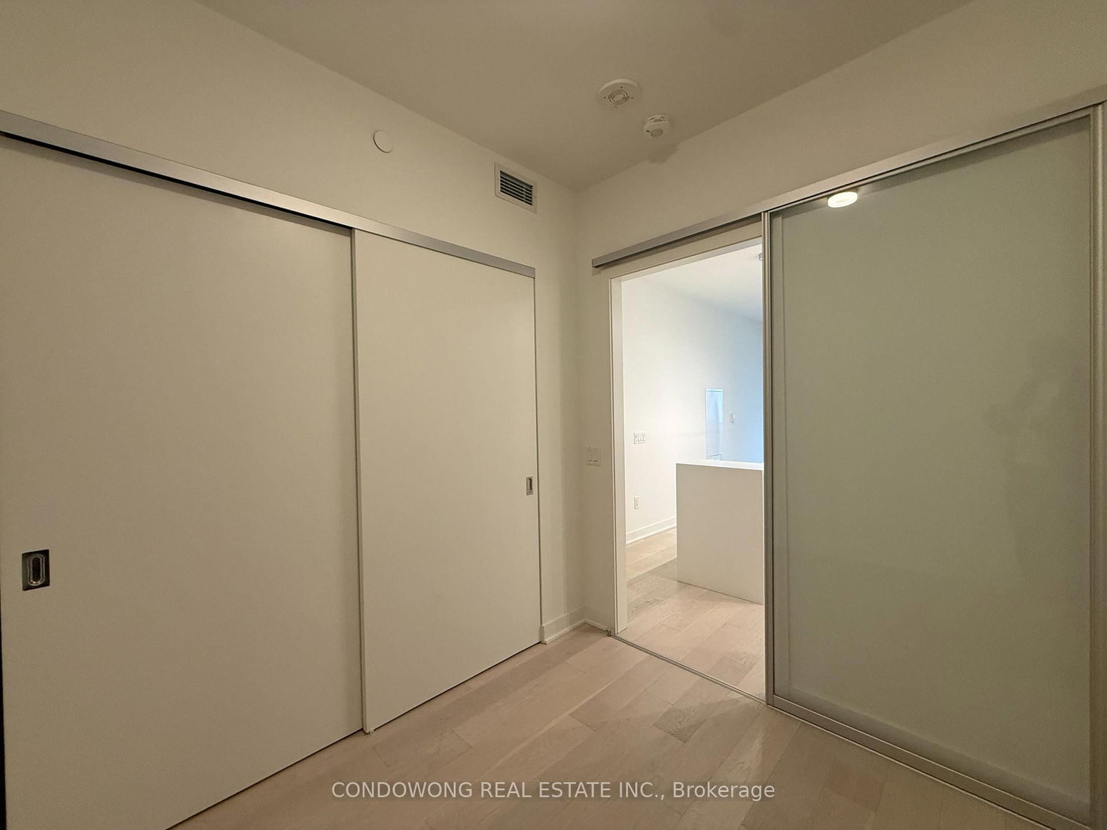 11 Yorkville Avenue, Unit 1107 - Photo 9