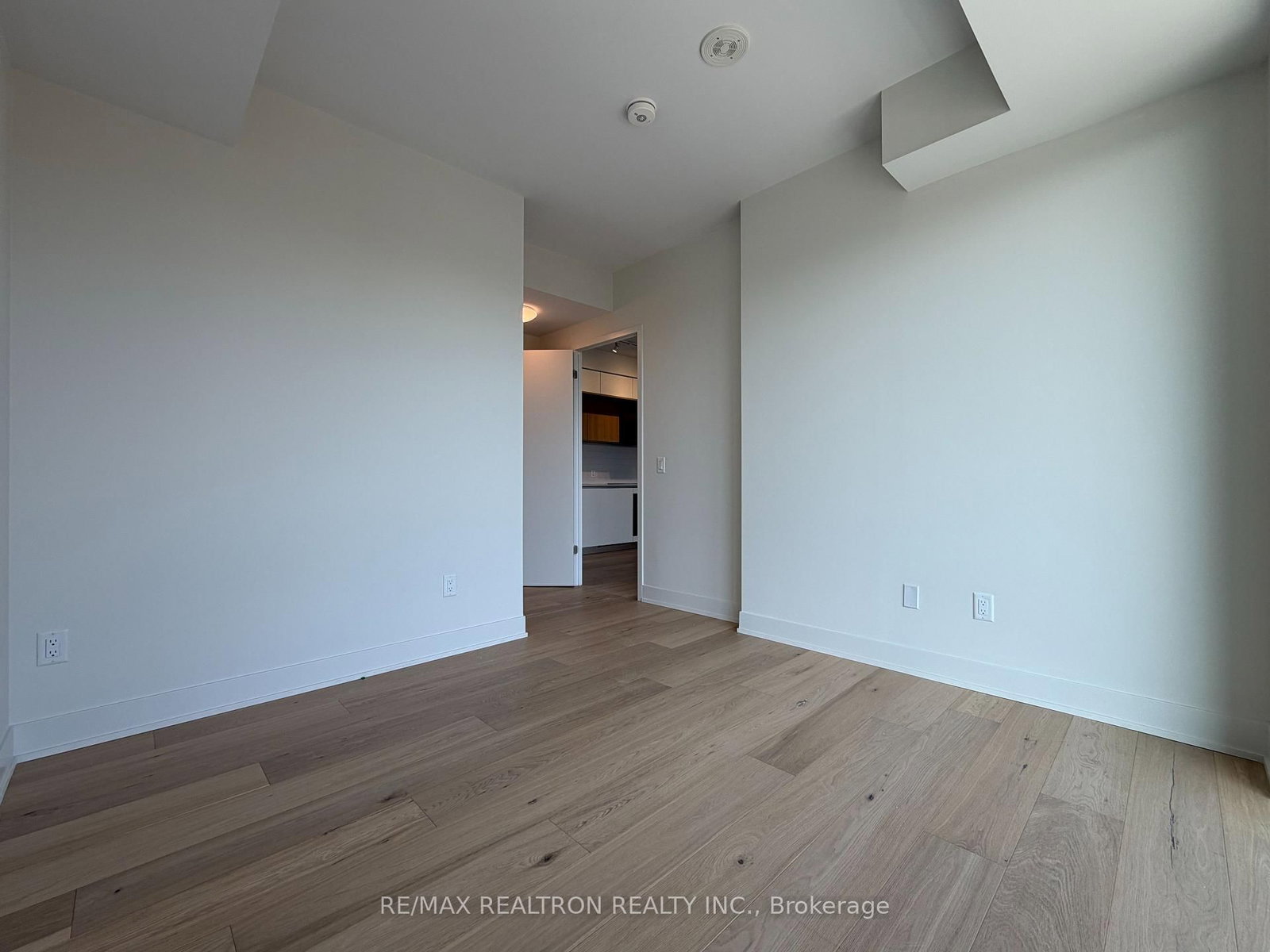 322 Dupont Street, Unit 502 - Photo 17