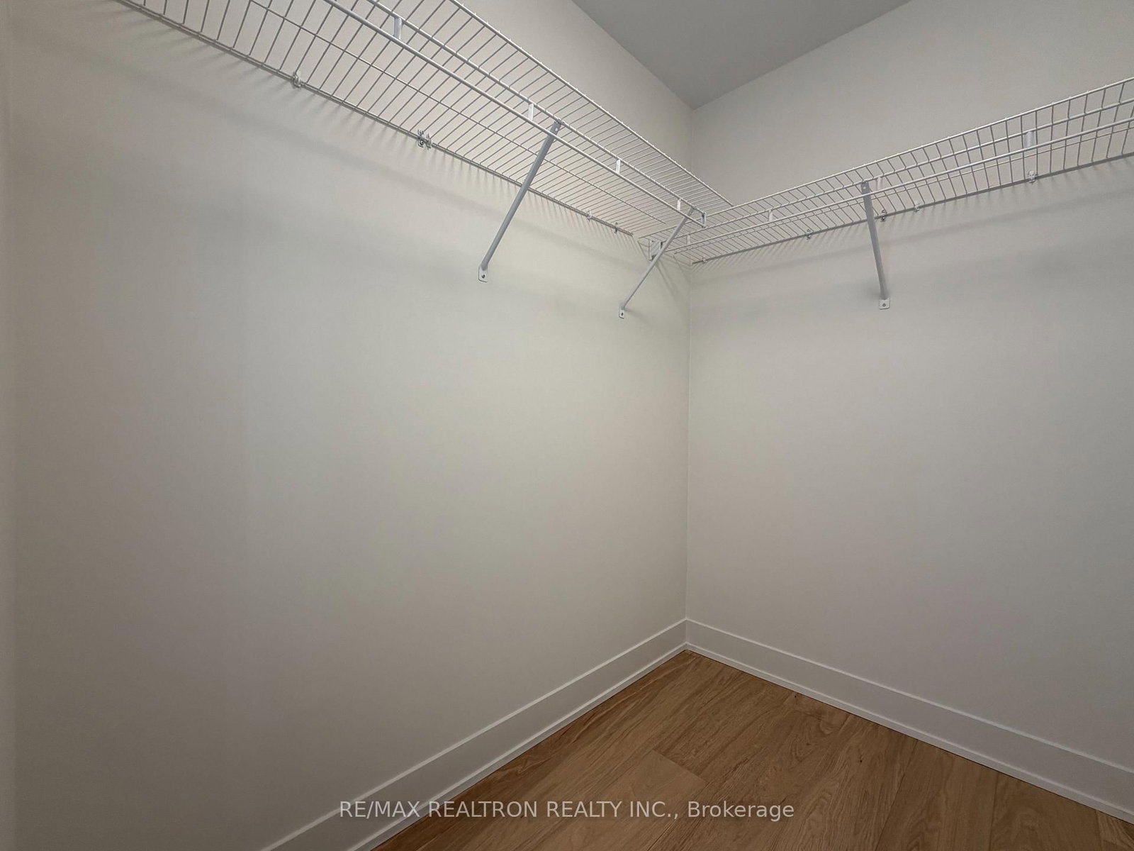 322 Dupont Street, Unit 502 - Photo 19
