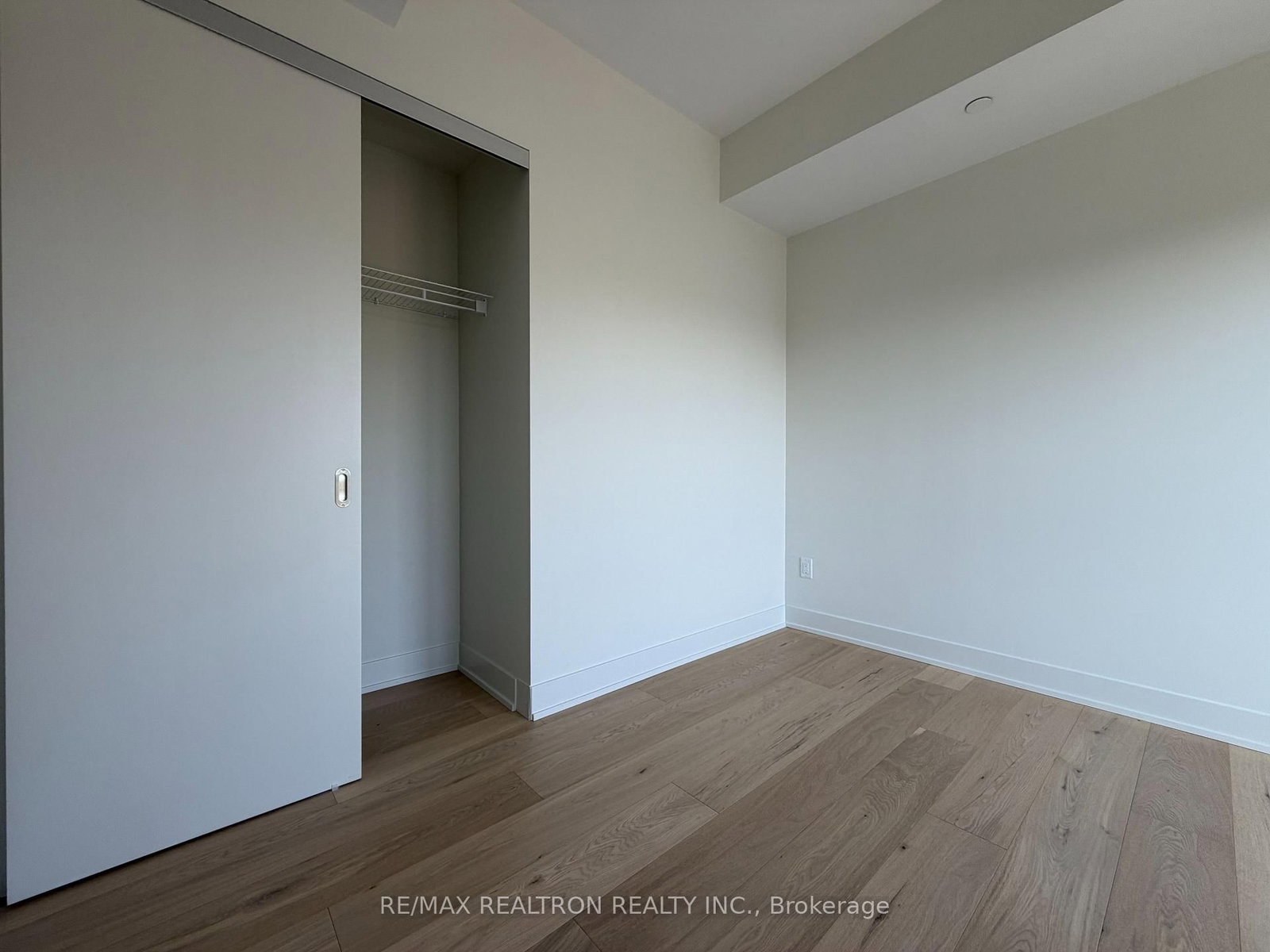 322 Dupont Street, Unit 502 - Photo 23
