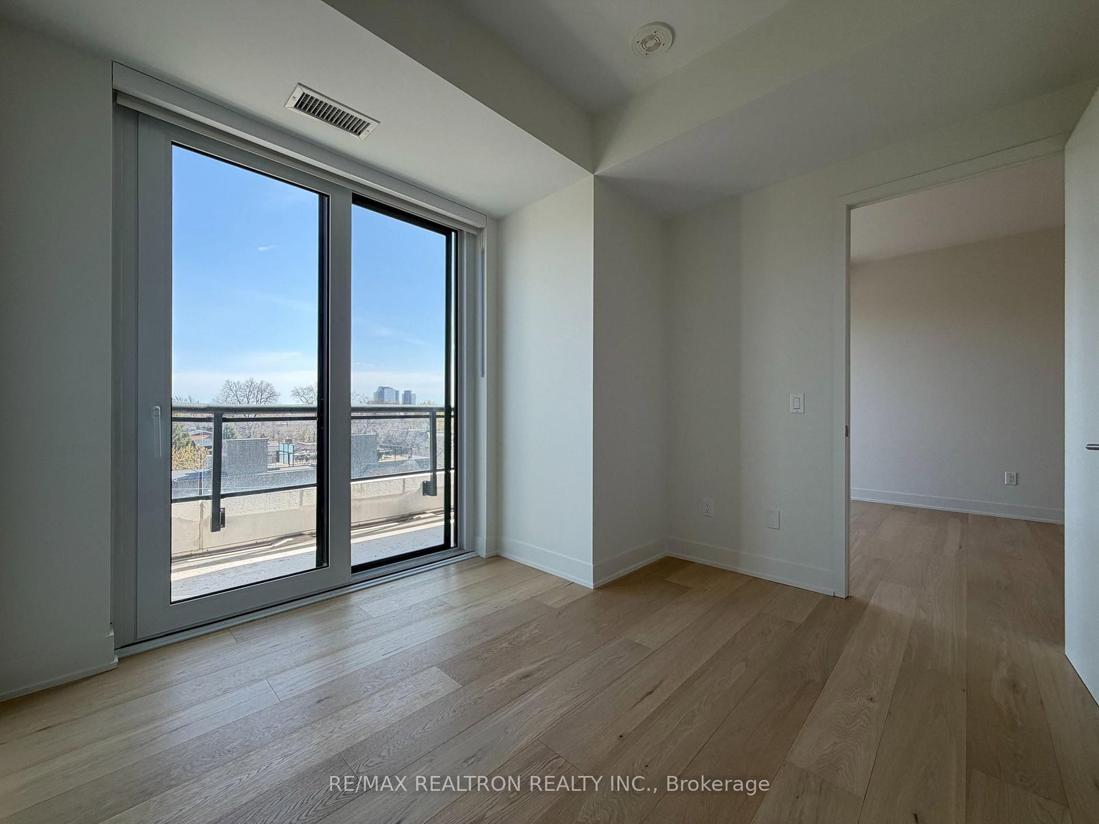 322 Dupont Street, Unit 502 - Photo 24