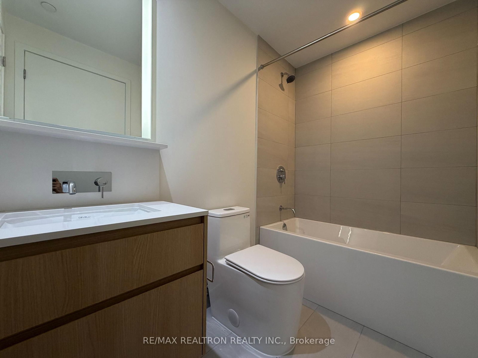 322 Dupont Street, Unit 502 - Photo 27