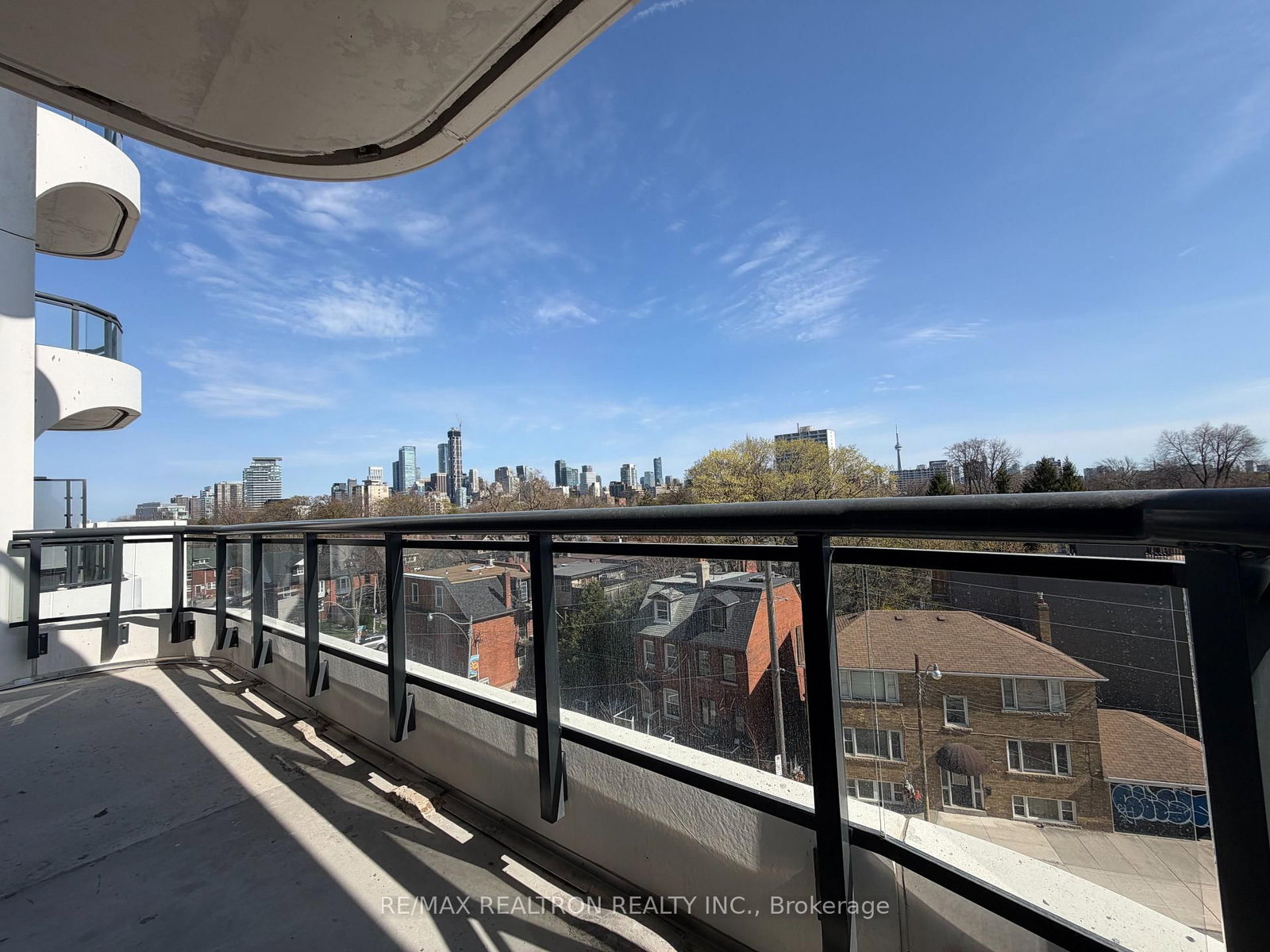 322 Dupont Street, Unit 502 - Photo 28