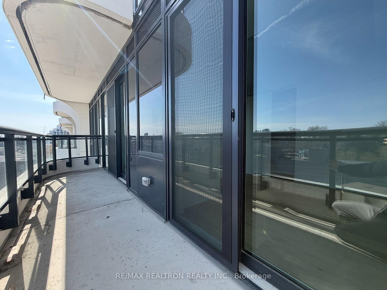 322 Dupont Street, Unit 502 - Photo 30