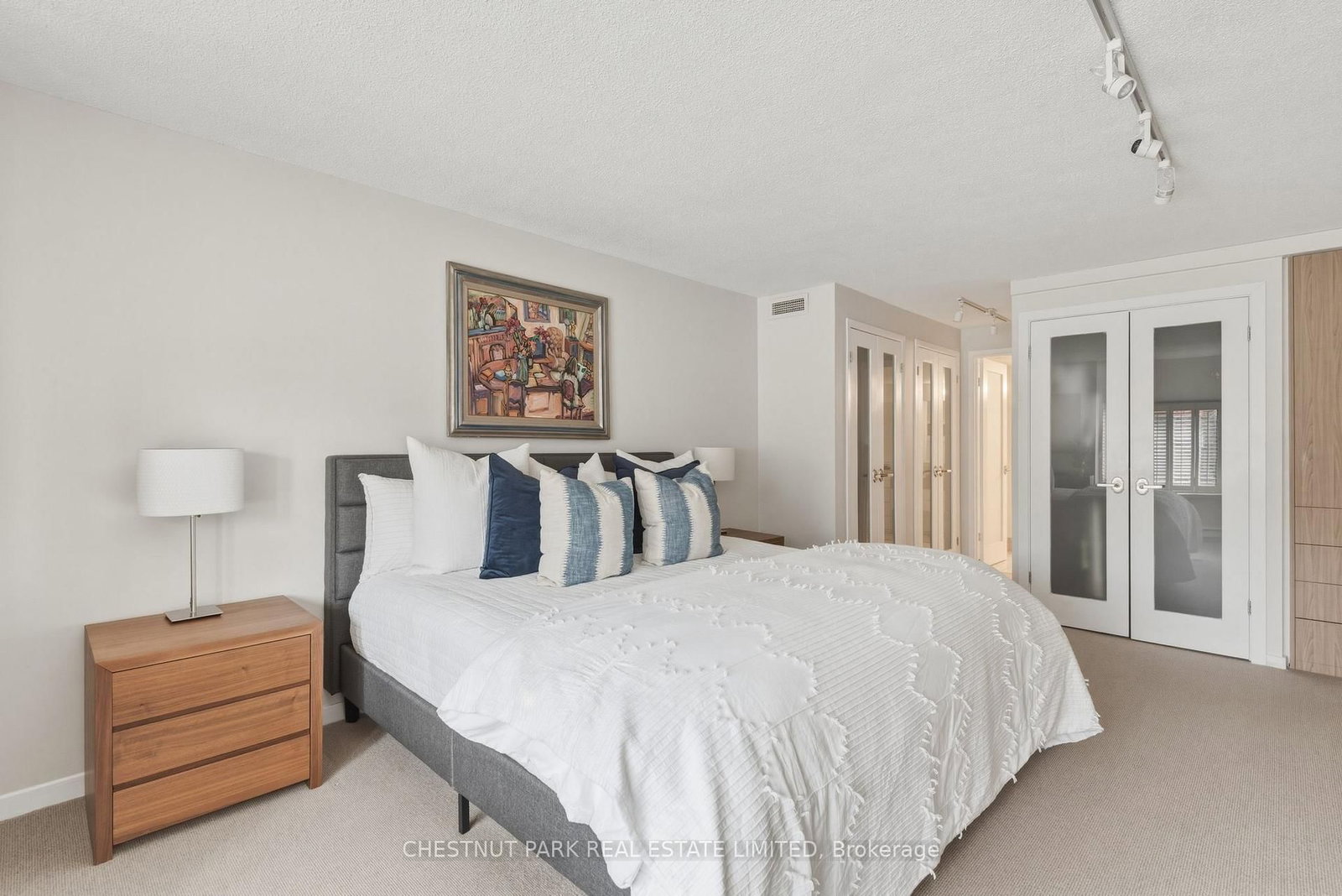 40 Oaklands Avenue, Unit 318 - Photo 25