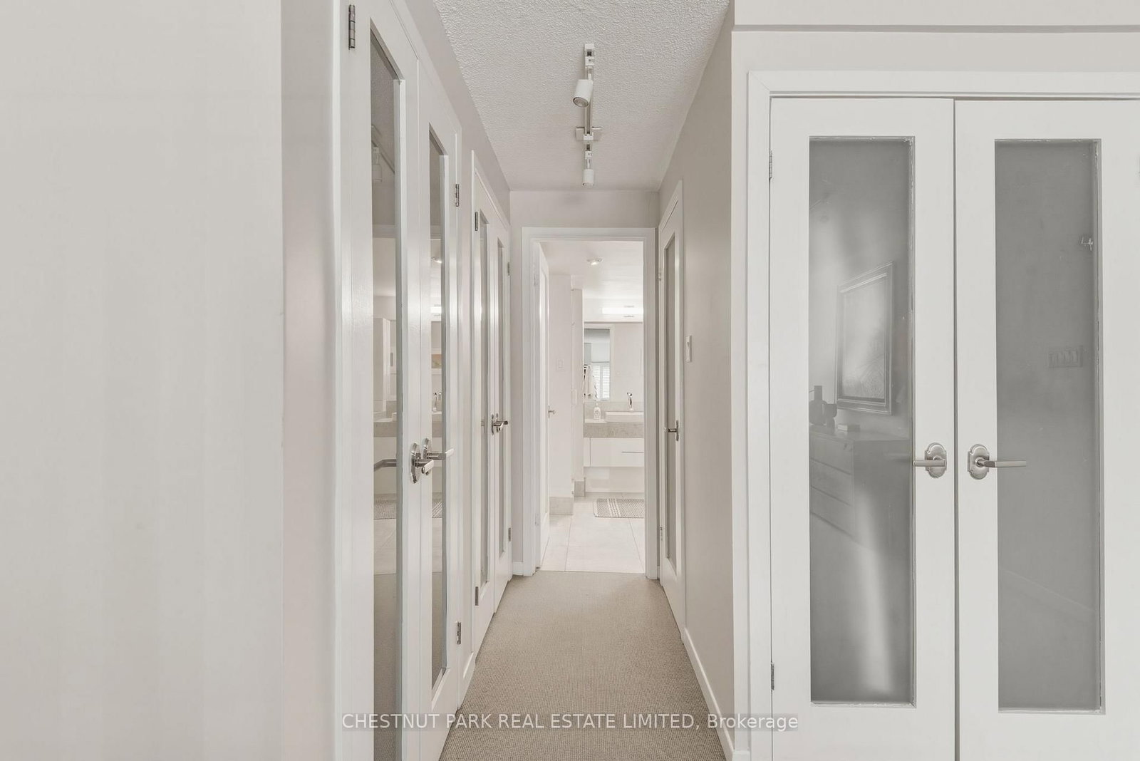 40 Oaklands Avenue, Unit 318 - Photo 27
