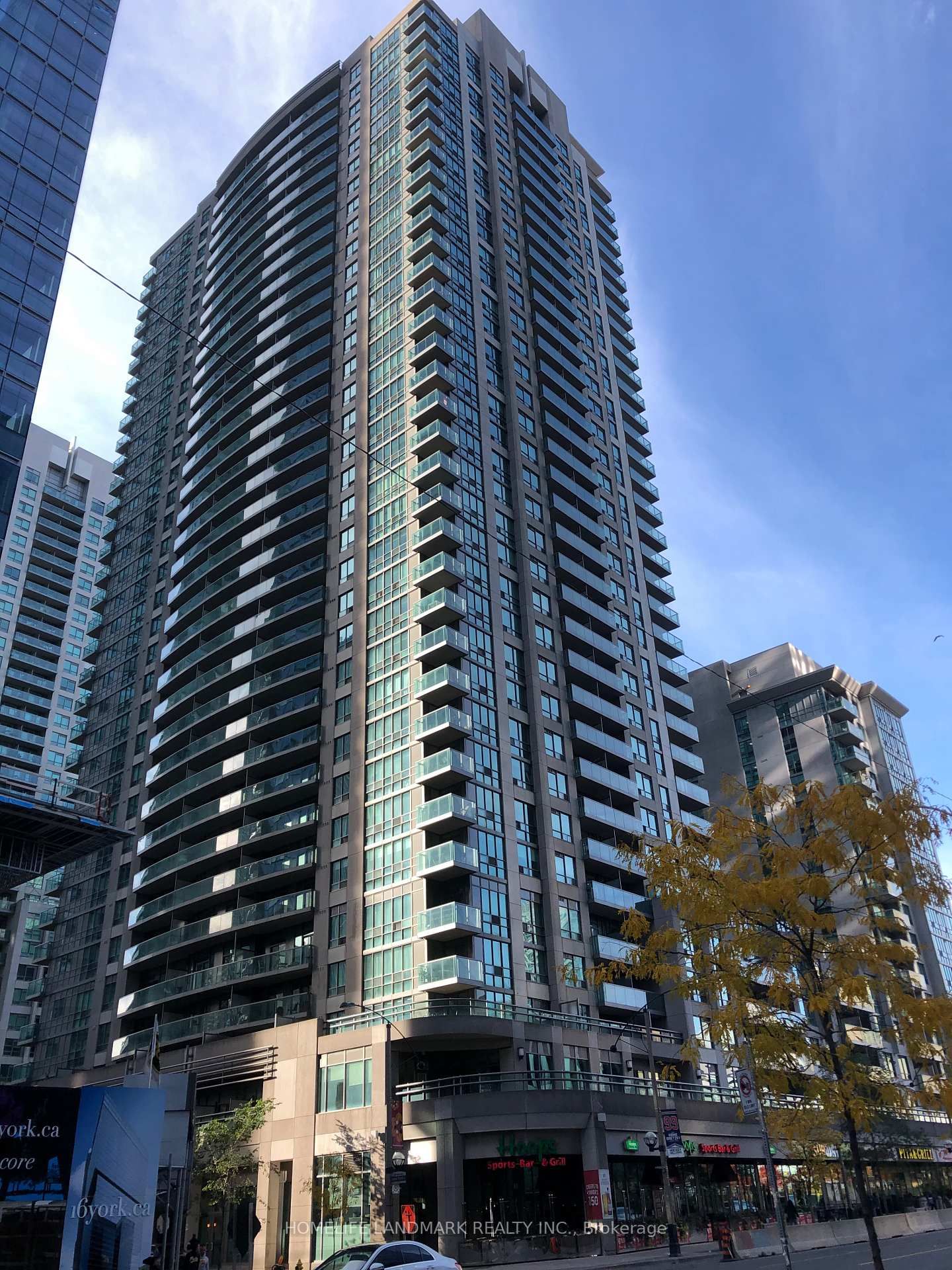 30 Grand Trunk Crescent, Unit 3607 - Photo 2