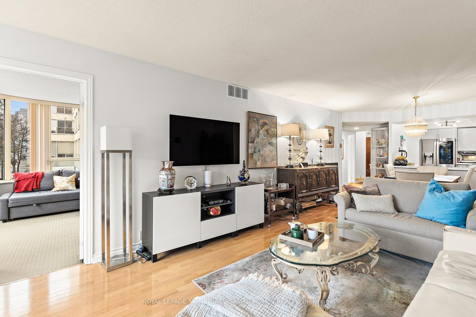 1177 Yonge Street, Unit 210 - Photo 11