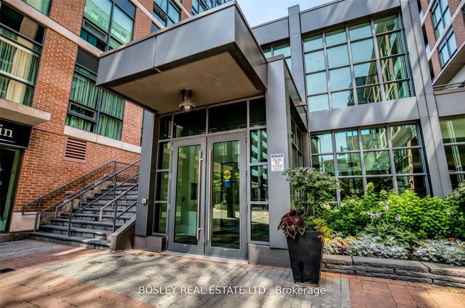 1171 QUEEN Street W, Unit 912