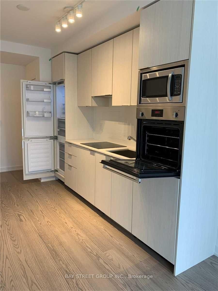 11 Wellesley Street W, Unit 614 - Photo 7