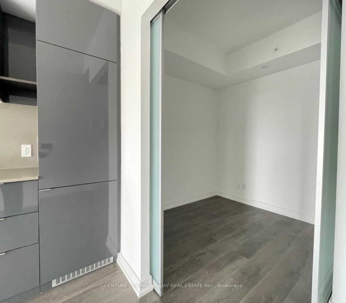 161 Roehampton Avenue, Unit 2013 - Photo 8