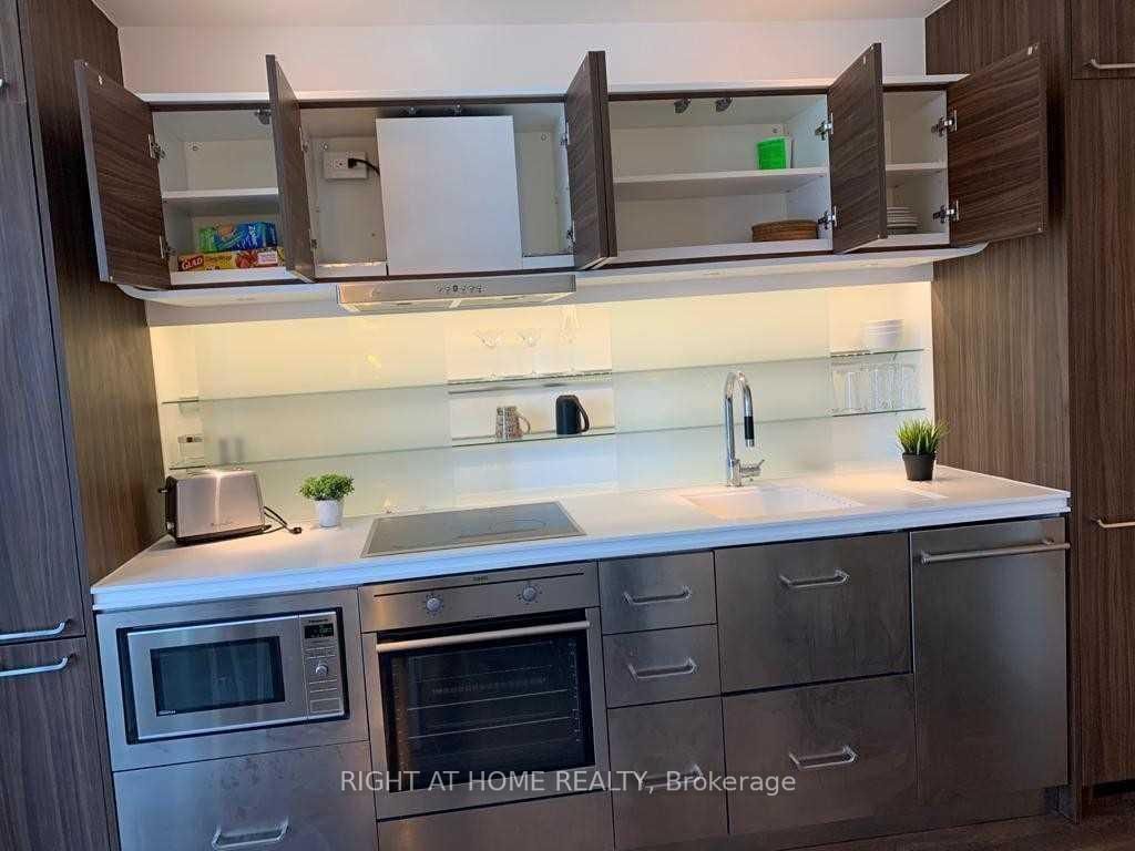 45 Charles Street E, Unit 2303 - Photo 10