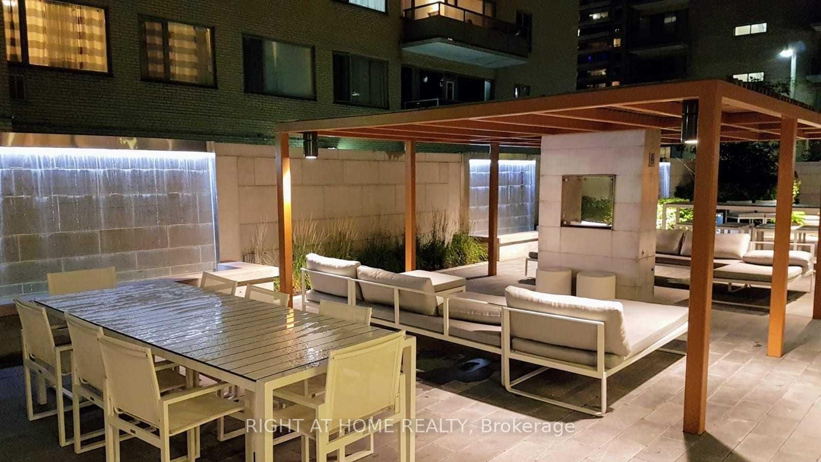 45 Charles Street E, Unit 2303 - Photo 18