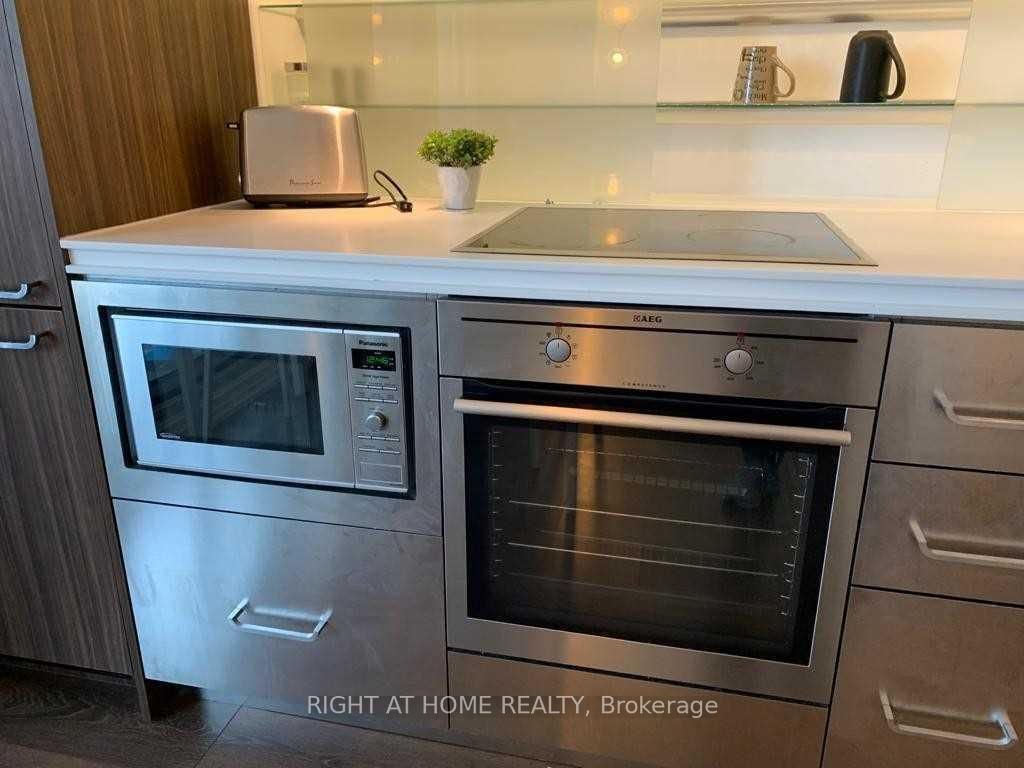 45 Charles Street E, Unit 2303 - Photo 9