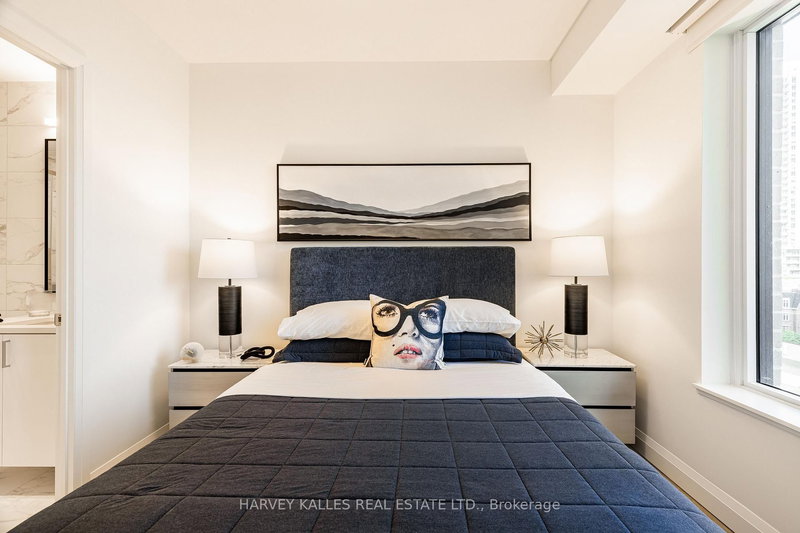 1302 - 71 Redpath Ave, Toronto, M4S 0E1 | Image 2