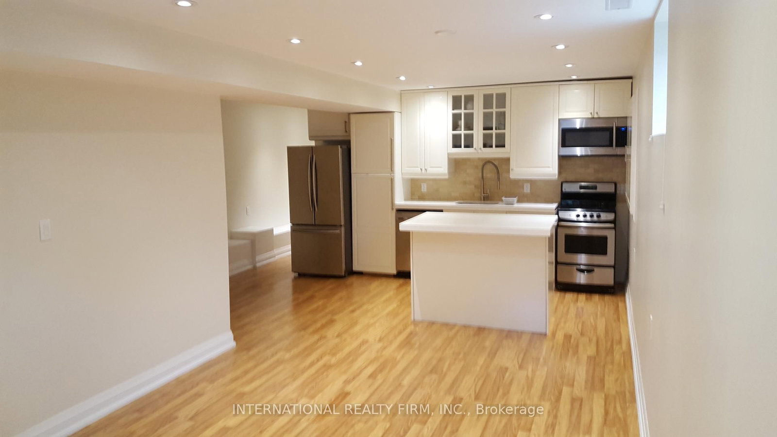 24 Duggan Avenue, Unit Lower - Photo 2