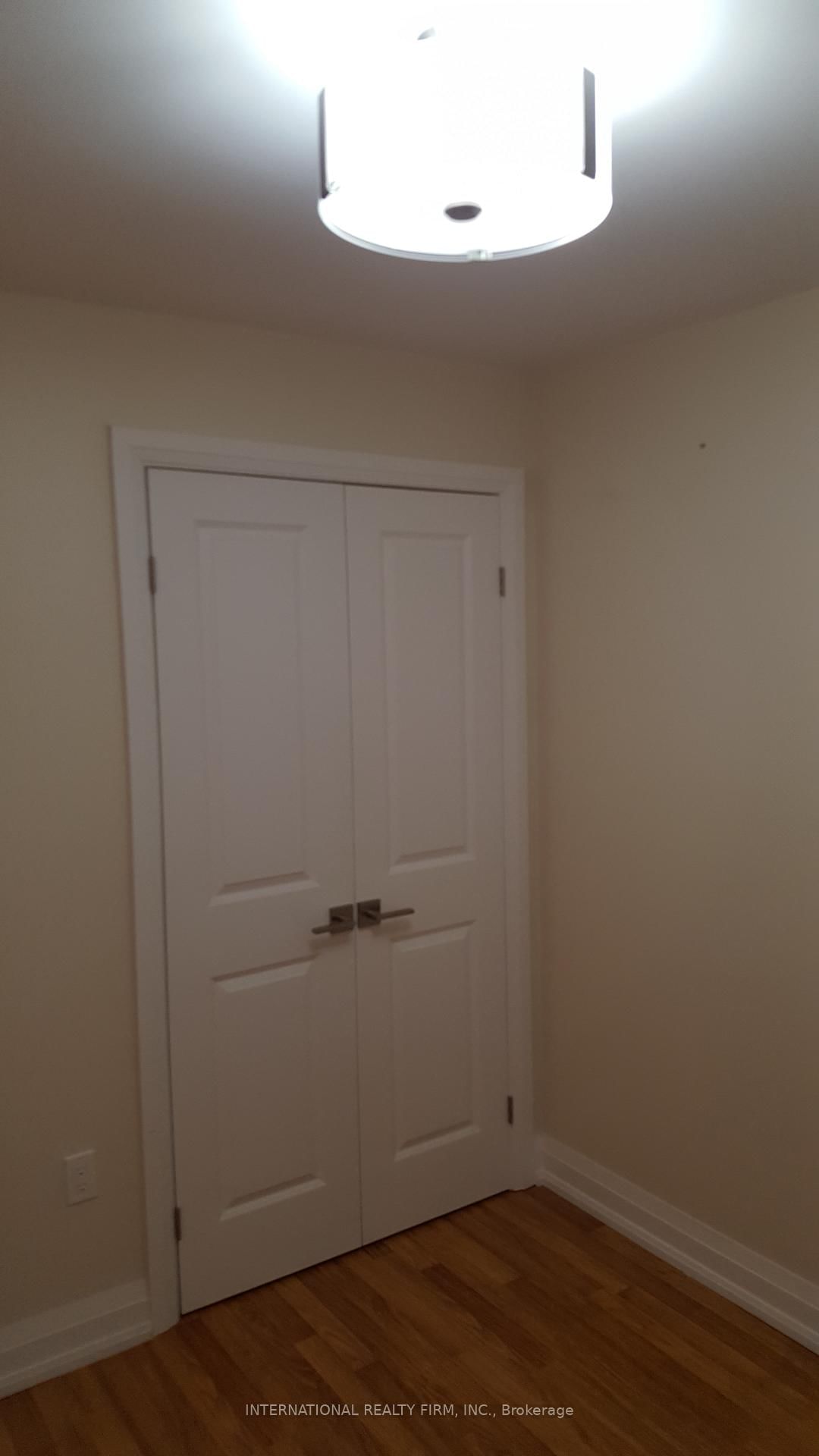 24 Duggan Avenue, Unit Lower - Photo 8