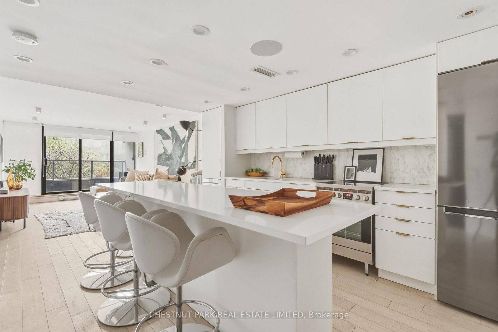 40 Oaklands Avenue, Unit 201