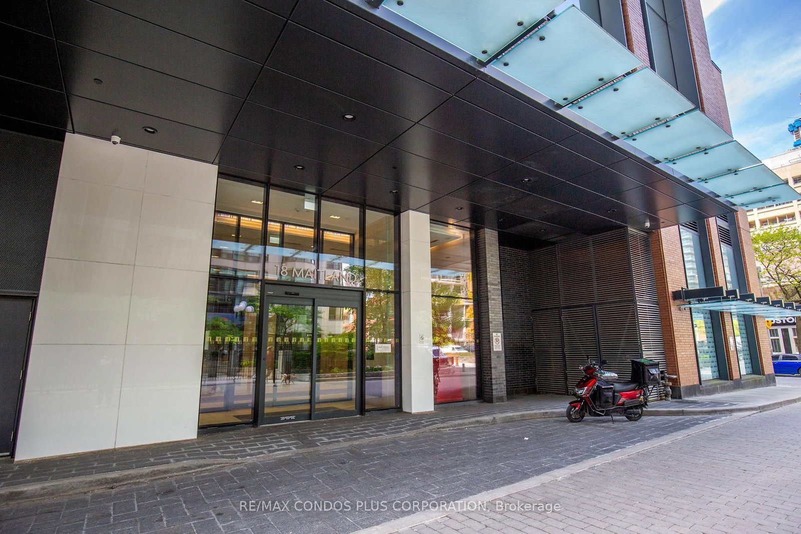 18 Maitland Terrace, Unit 606 - Photo 2