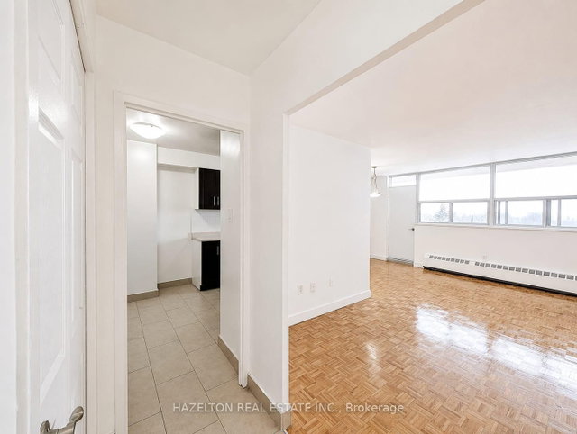 905 - 1780 Victoria Park Avenue