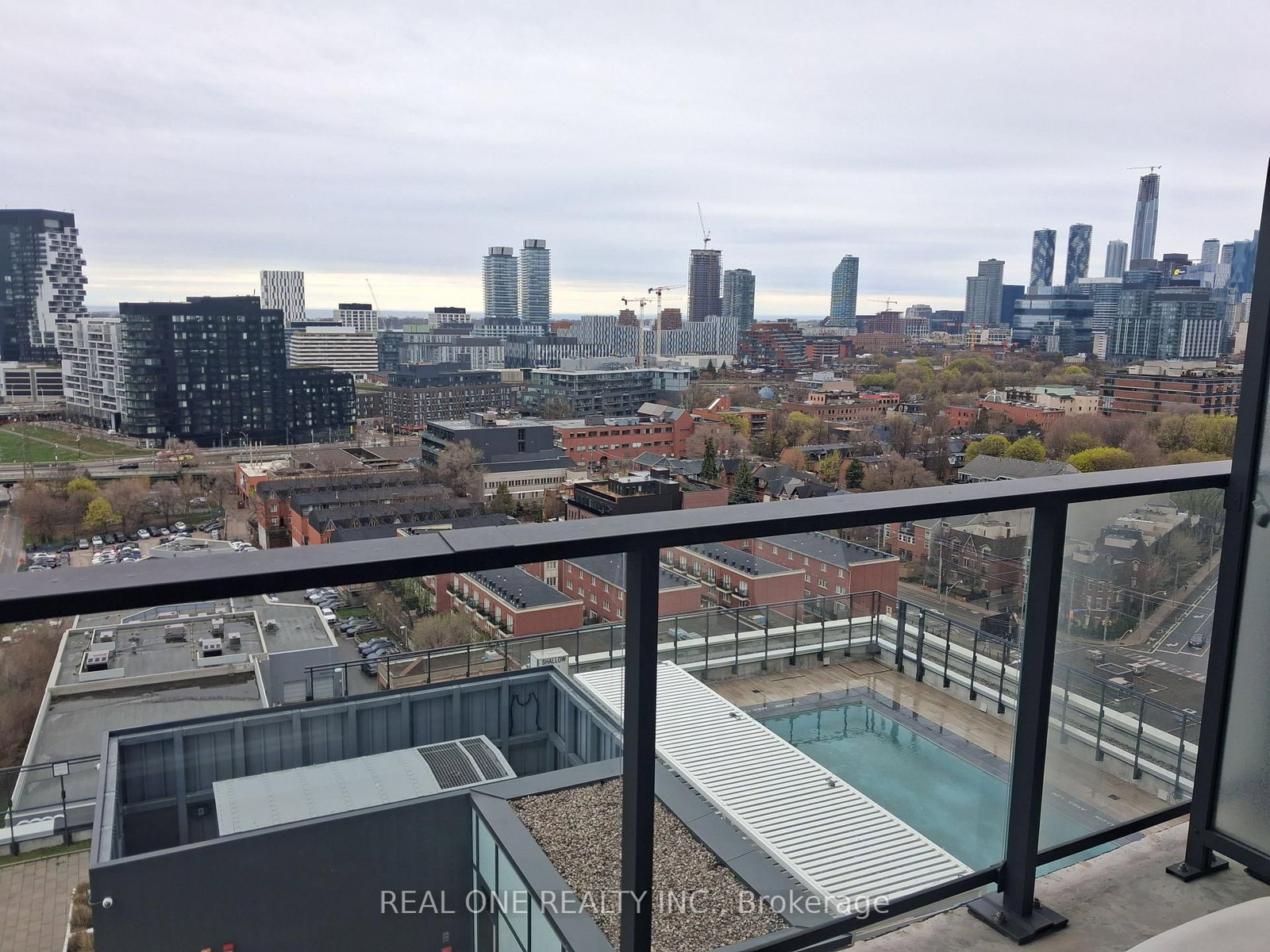 5 Defries Street, Unit 1602