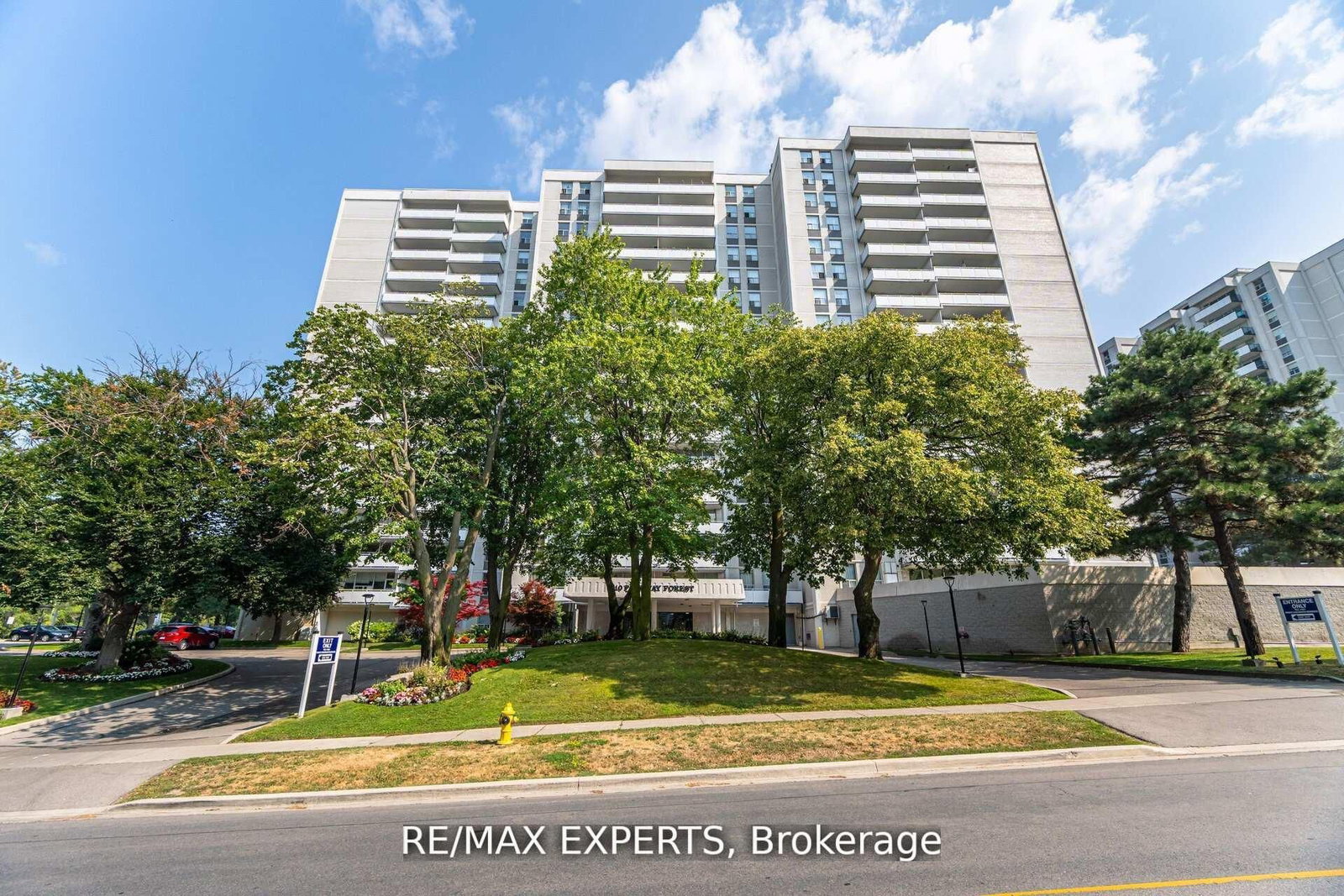 10 Parkway Forest Drive, Unit 306 - Photo 2