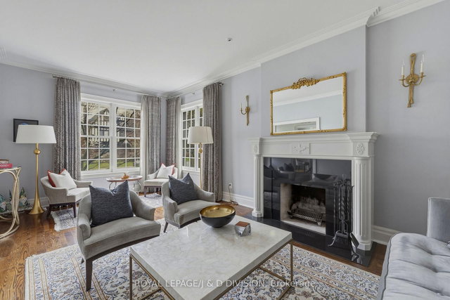 118 Strathallan Boulevard