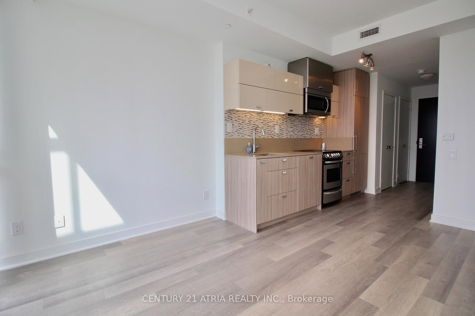 290 Adelaide Street W, Unit 1303 - Photo 5
