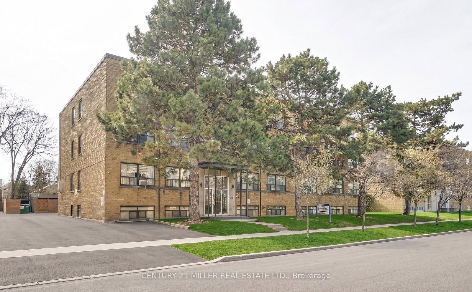 6 Saranac Boulevard, Unit 22 - Photo 2