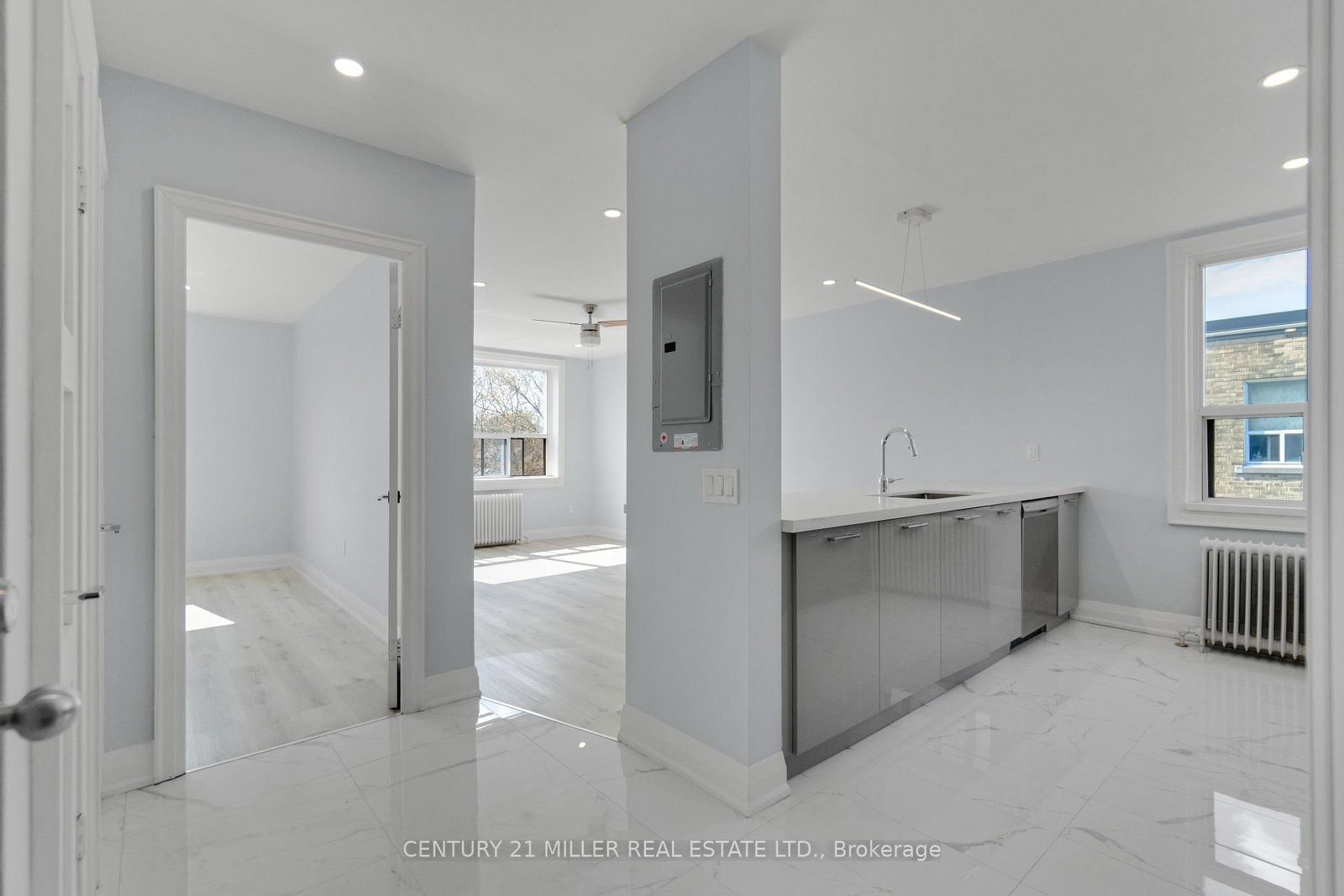 6 Saranac Boulevard, Unit 22 - Photo 5