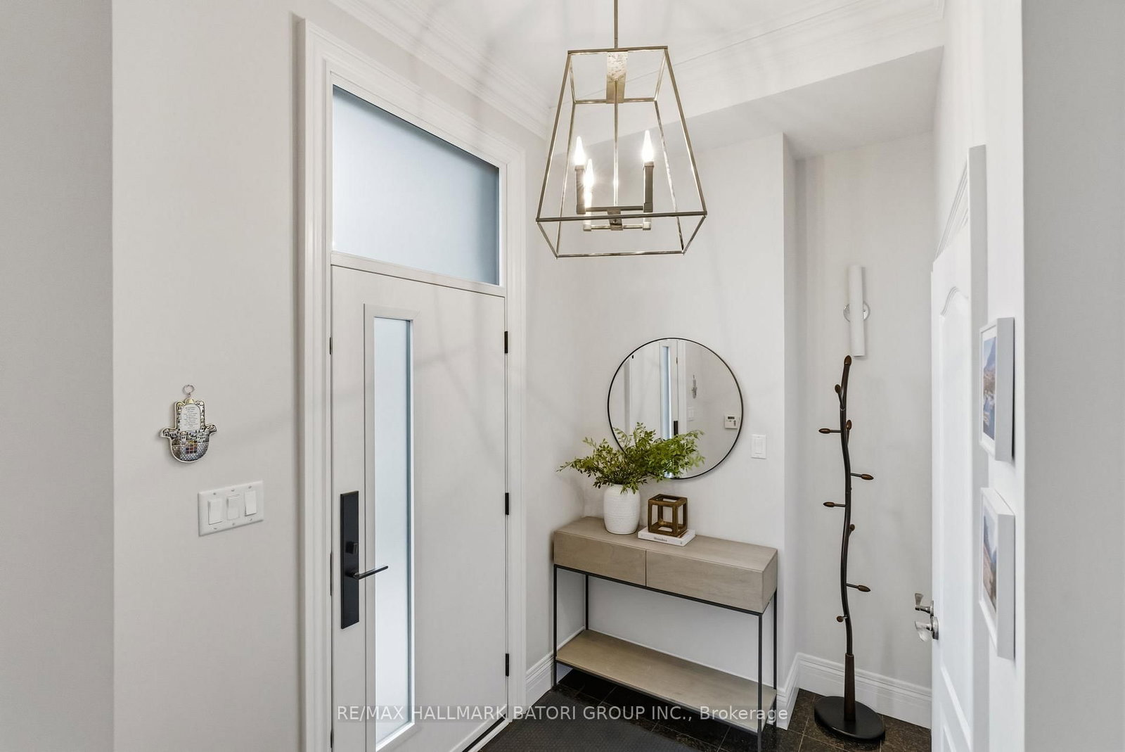 137 Latimer Avenue - Photo 2